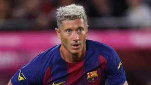 ليفاندوفسكي يقترب من العودة لتشكيل برشلونة أمام ليفانتي