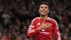 بنزيما يوصي الاتحاد بضم كاسيميرو لتعزيز منطقة خط الوسط بنزيما يوصي الاتحاد بضم كاسيميرو لتعزيز منطقة خط الوسط
